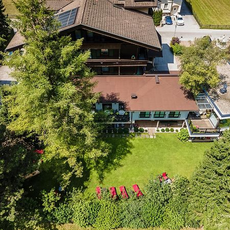 Aparthotel Landhaus St. Joseph Майрхофен Экстерьер фото