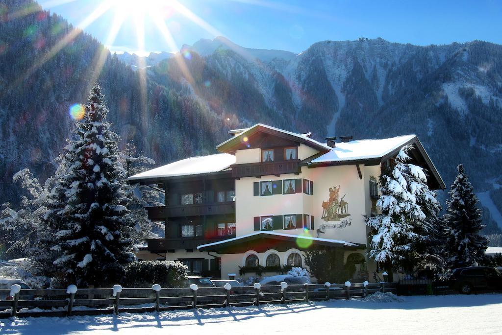 Aparthotel Landhaus St. Joseph Майрхофен Экстерьер фото